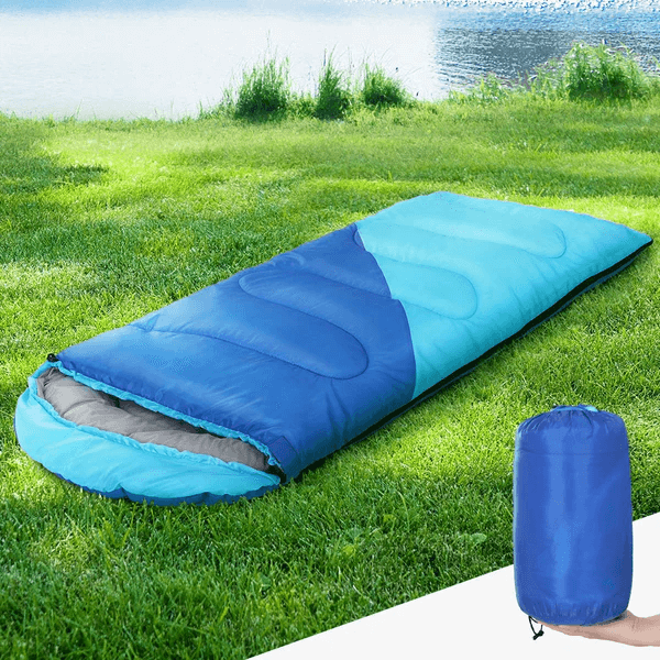 Cozy blue kids sleeping bag for outdoor adventures – Lightweight and warm design, perfect for camping and sleepovers